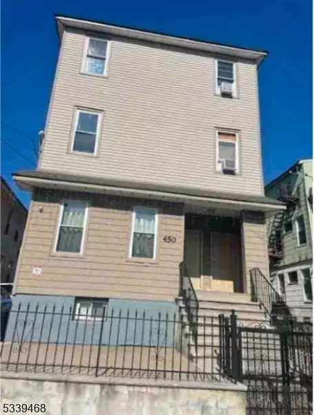 450 E 26th St, Paterson City, NJ 07514