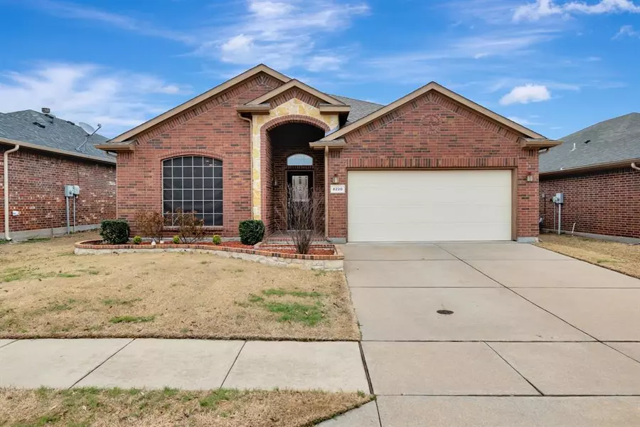 8220 Water Buck Run, Fort Worth, TX 76179