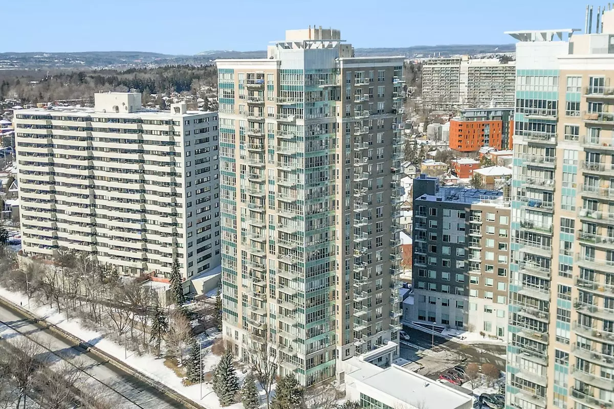 Vanier And Kingsview Park, ON K1L 0A8,70 Landry ST #1807