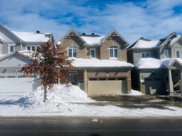 41 CROWNRIDGE DR, Kanata, ON K2M 0J5