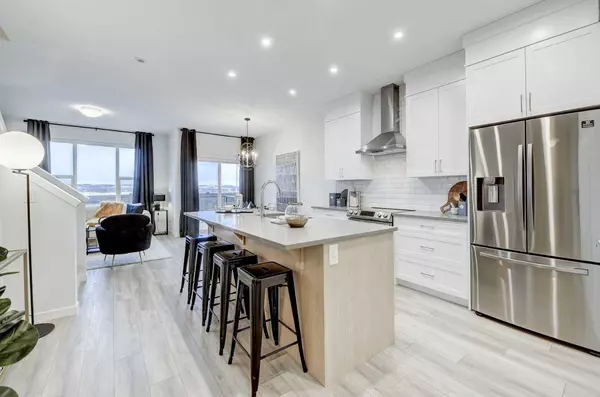 615 Buffaloberry MNR Southeast, Calgary, AB T3M 3Z2