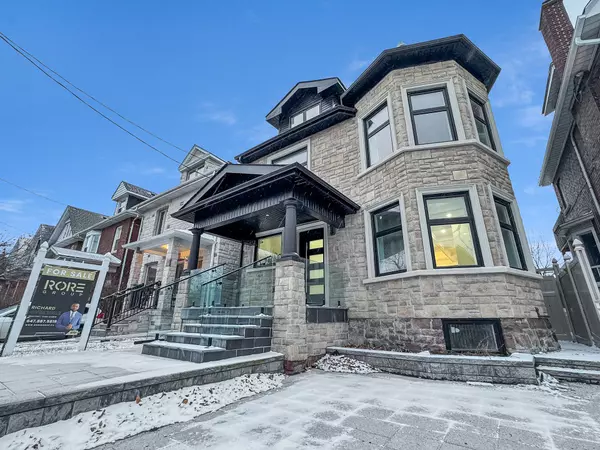 298 Keele ST, Toronto W02, ON M6P 2K4