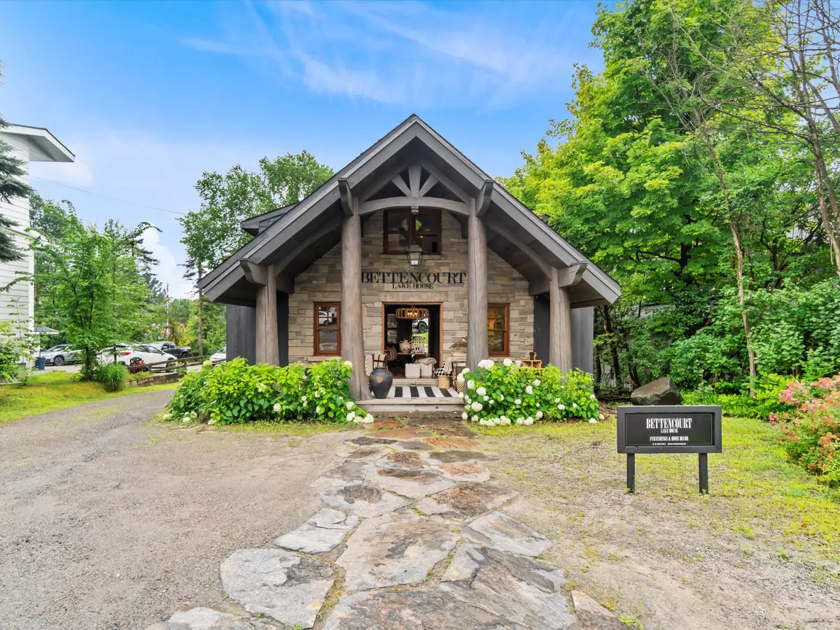 Muskoka Lakes, ON P0B 1J0,63 JOSEPH ST