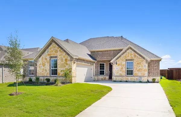 768 Brozgold Avenue, Midlothian, TX 76065