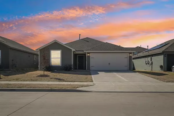 13527 Roosevelt Arch Drive, Ponder, TX 76259