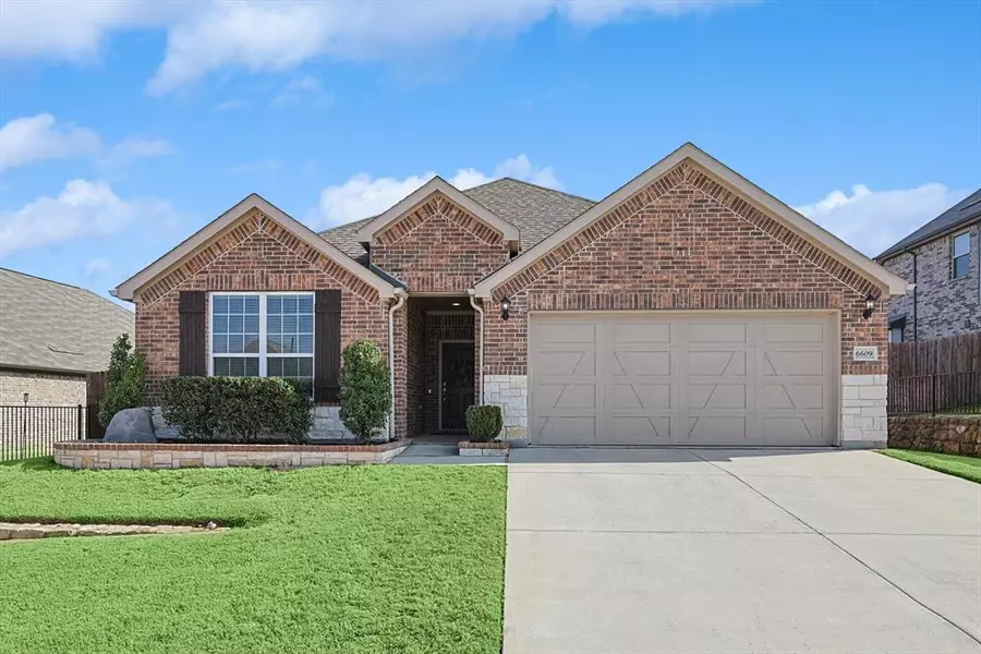 6609 Cedarhurst Court, Denton, TX 76226