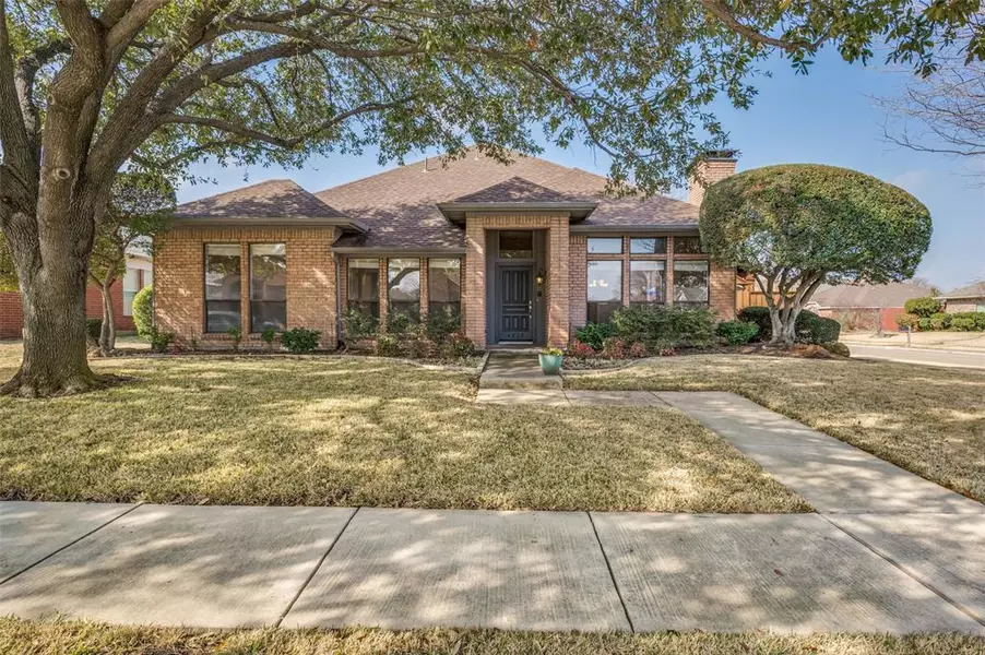 4213 Meadowdale Drive, Carrollton, TX 75010