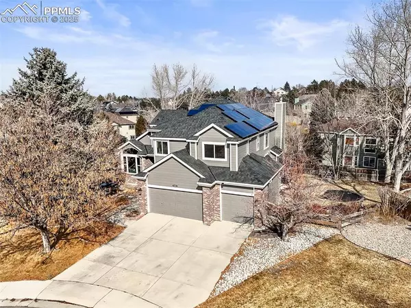 10011 Saddlehorn LN, Highlands Ranch, CO 80130