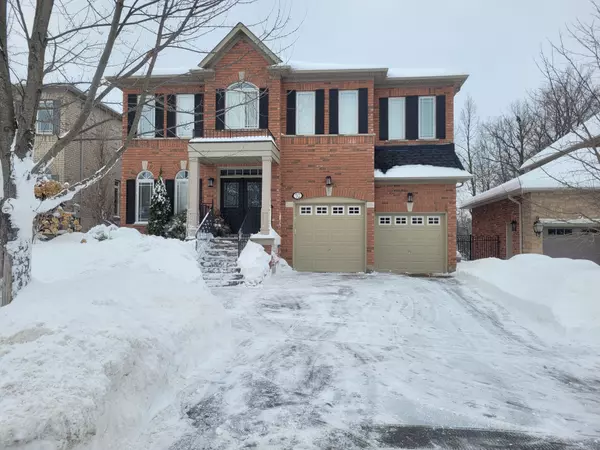 52 Sandbanks DR, Richmond Hill, ON L4E 4K7