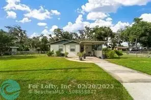 1102 W Gibson St, Arcadia, FL 34266