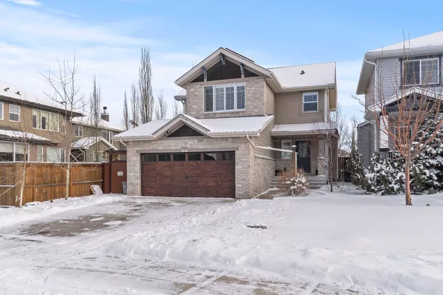 329 Royal Oak CIR Northwest, Calgary, AB T3G5L9