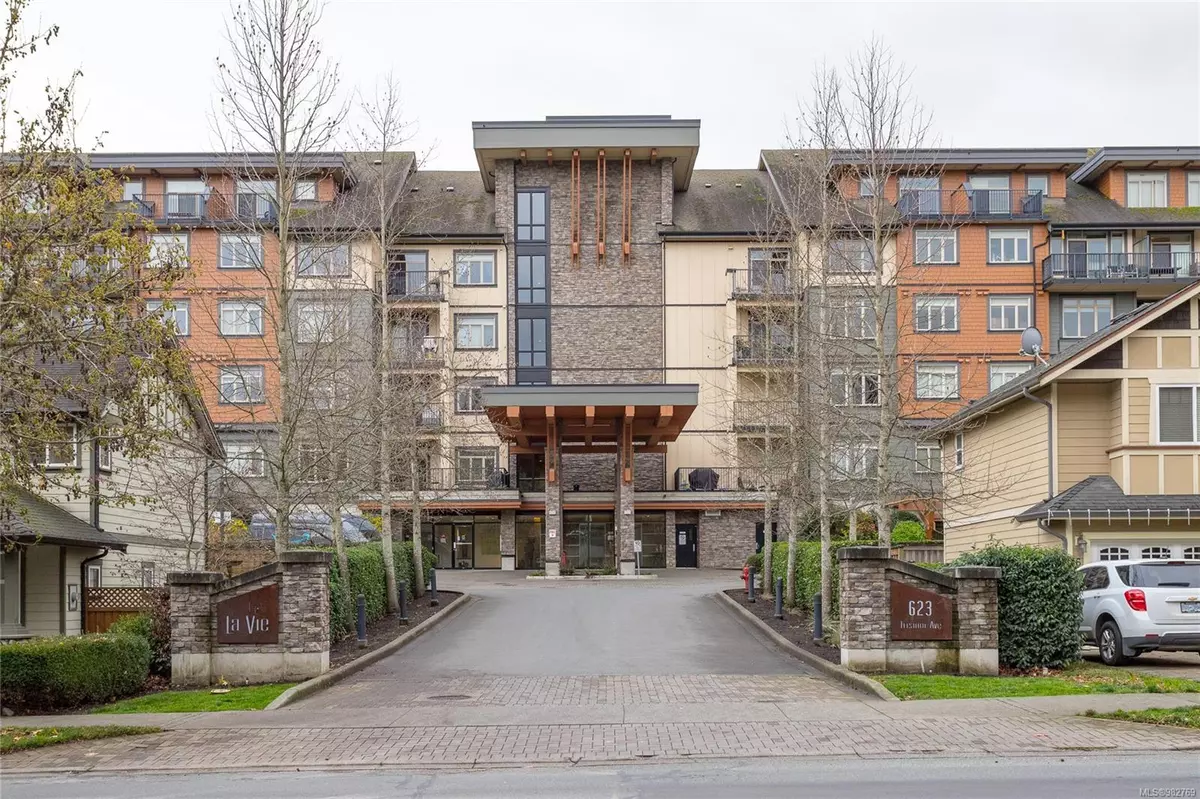 Langford, BC V9B 0B1,623 Treanor Ave #413