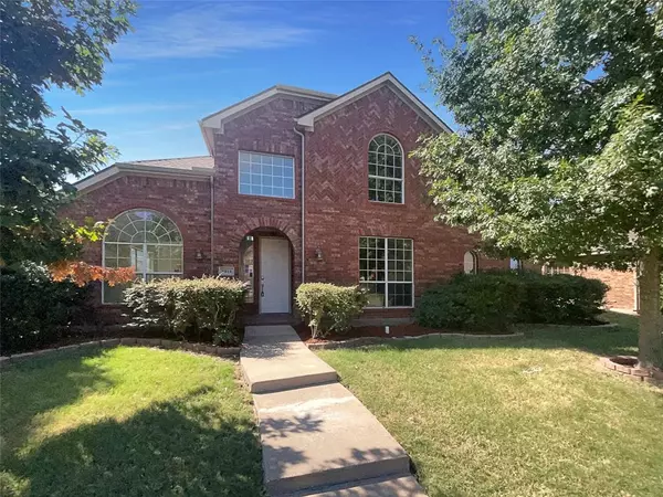 8214 Hartford Drive, Rowlett, TX 75089