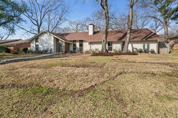 3829 Cloverdale Drive, Tyler, TX 75701