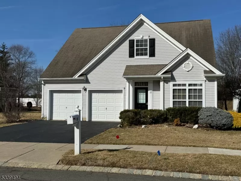 37 Coneflower Ln, West Windsor Twp., NJ 08550