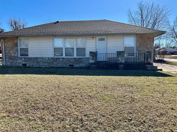 1221 W Warren Corner, El Reno, OK 73036