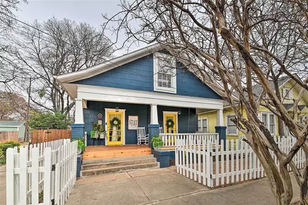 1460 W Allen Avenue, Fort Worth, TX 76110