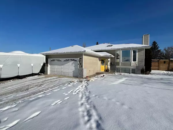 105 Borys PL, Hinton, AB T7V 1H7