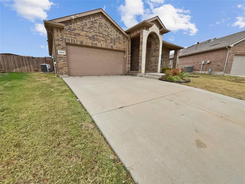 4500 Gunnison Drive, Denton, TX 76208