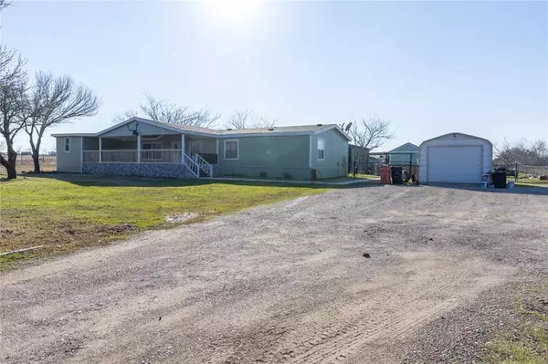 Quinlan, TX 75474,6998 County Road 2532