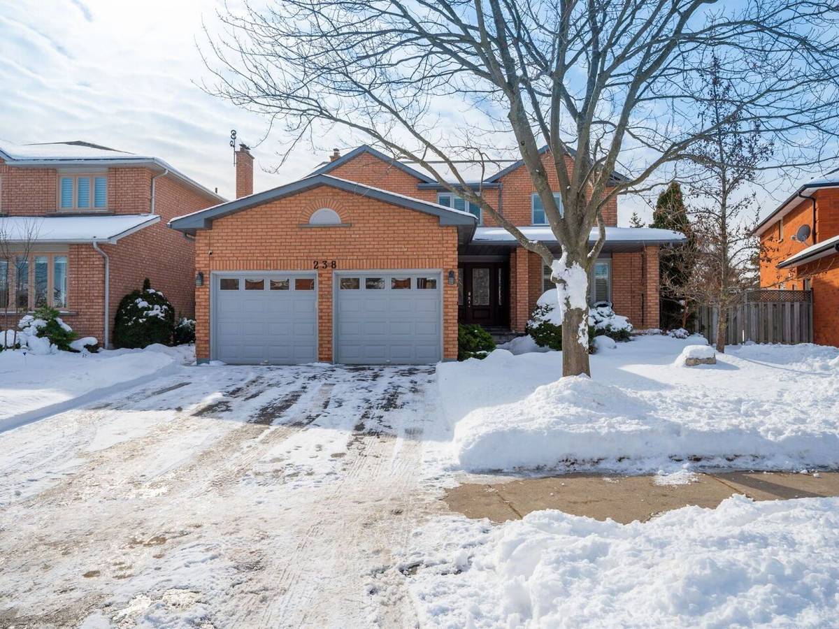 Oakville, ON L6H 5W2,238 Elderwood TRL