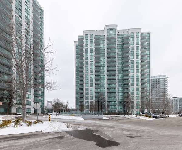 4900 Glen Erin DR #PH2, Mississauga, ON L5B 3C2