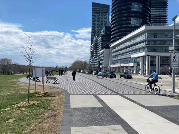 Toronto W06, ON M8V 4G1,58 Marine Parade DR #440