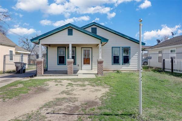 2702 Glendale Avenue, Fort Worth, TX 76106