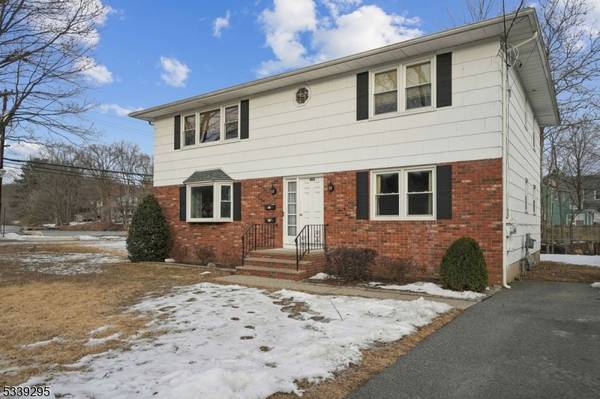 409 Midland Ave, Pompton Lakes Boro, NJ 07442