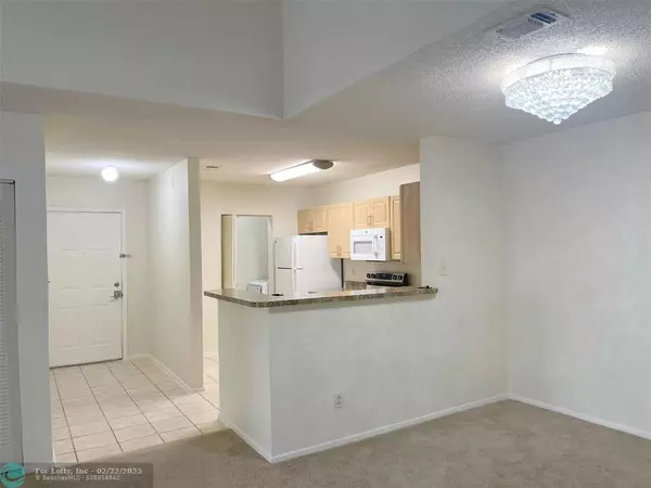 Coral Springs, FL 33071,11233 W Atlantic Blvd  #306