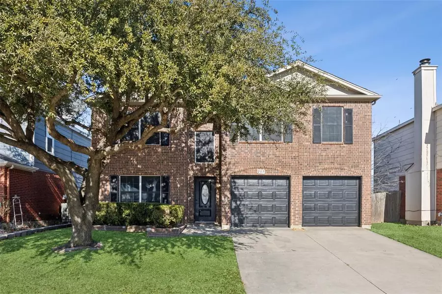 217 Amber Ridge Drive, Arlington, TX 76002