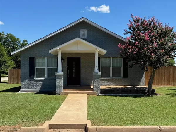 410 W Miller Street, Seymour, TX 76380