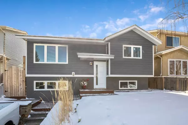 39 Macewan Park Link Northwest, Calgary, AB T3K 3E6