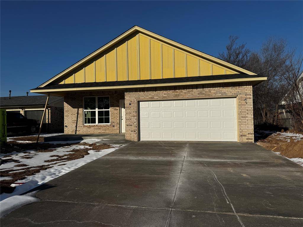 4419 Meadowpark Drive, Midwest City, OK 73110
