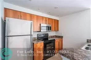 Coral Springs, FL 33067,5940 W Sample Rd  #305