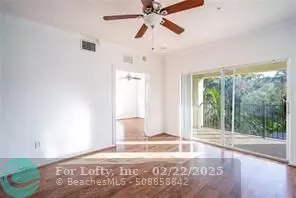 Coral Springs, FL 33067,5940 W Sample Rd  #305