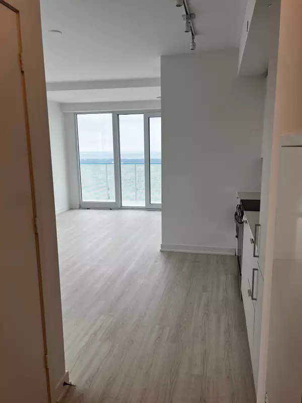 Mississauga, ON L5B 0M4,3883 Quartz RD #5004