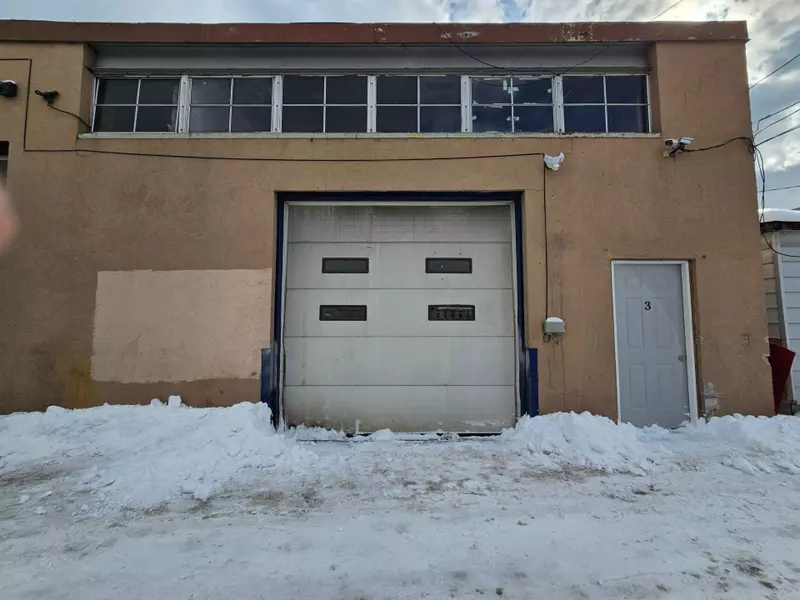 3252 Danforth AVE #3 (rear unit), Toronto E06, ON M1L 1C2