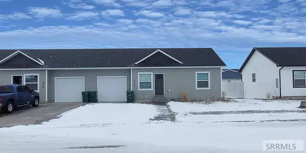 5796 N Wildrose Ave, Idaho Falls, ID 83406