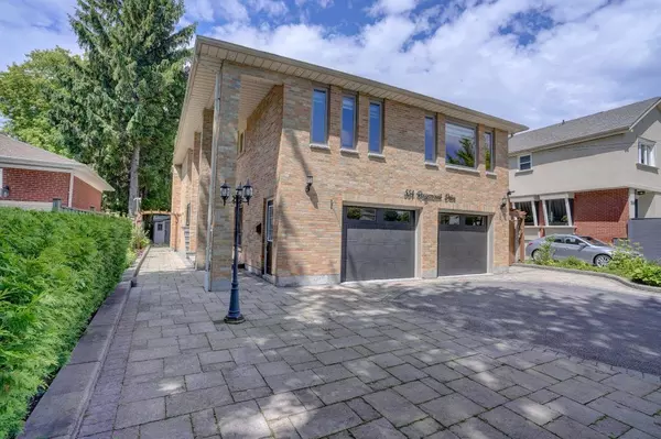 Pickering, ON L1W 2C2,554 Rougemount DR