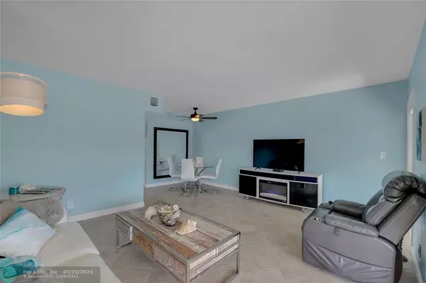 Fort Lauderdale, FL 33306,2864 NE 33rd Ct  #105