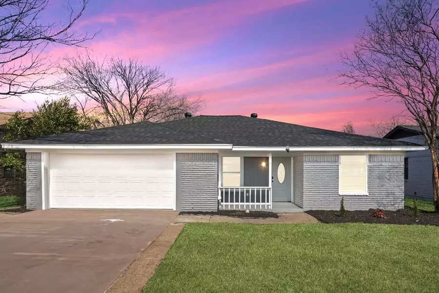 2553 Clearview Circle, Dallas, TX 75233