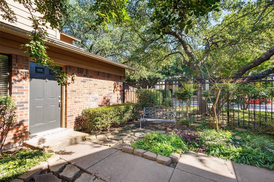 5763 Cedar Creek Drive, Benbrook, TX 76109