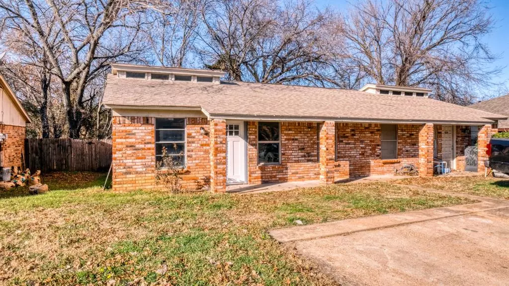 1014-B Lynn Street, Weatherford, TX 76086