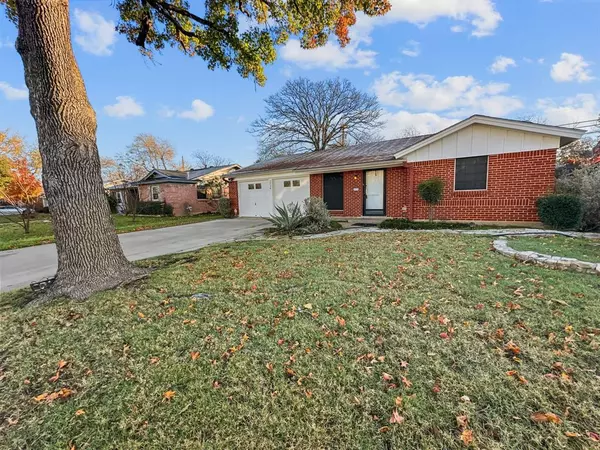 2714 Stafford Street, Irving, TX 75062