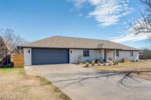 11519 Michaels Lane, Aubrey, TX 76227