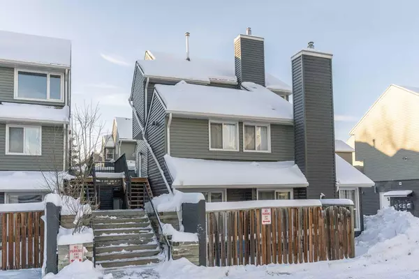 36 Glamis GN SW #220, Calgary, AB T3E 6T9