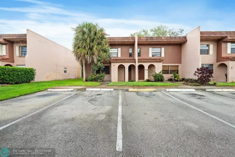 4 Matador Ln  #4, Davie, FL 33324