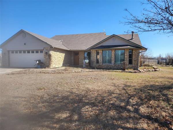 1027 County Street 2927, Tuttle, OK 73089