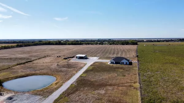 9238 County Road 1143, Leonard, TX 75452